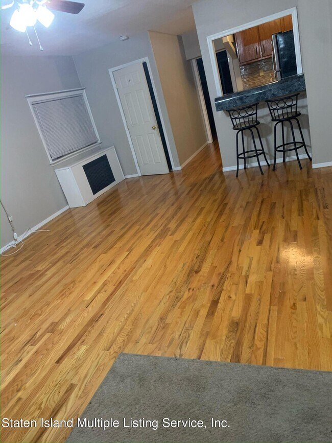 Photo - 140 Burke Ave