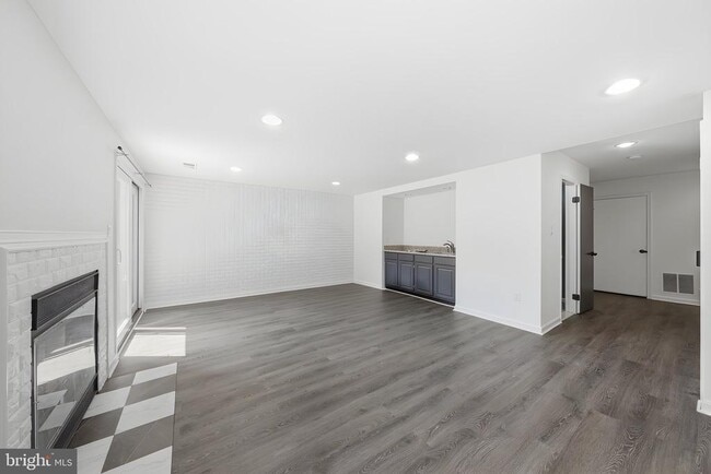 Photo - 10153 Turnberry Pl