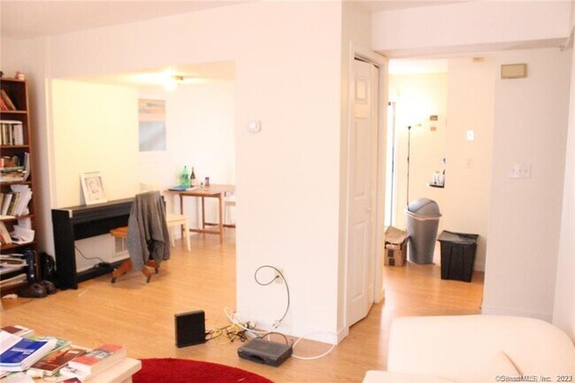 Photo - 54 Edgewood Ave Unidad 54