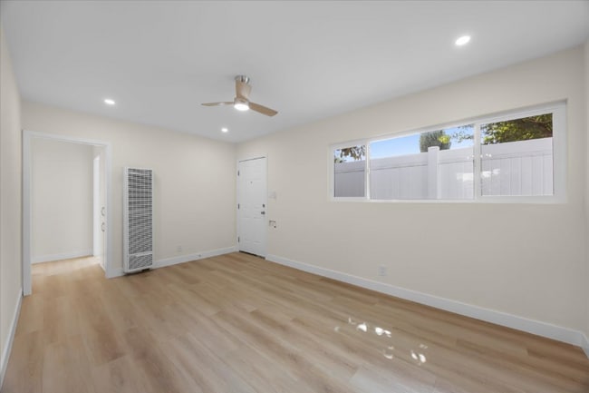 Photo - 3537 Delta Ave Unidad 3537 Delta