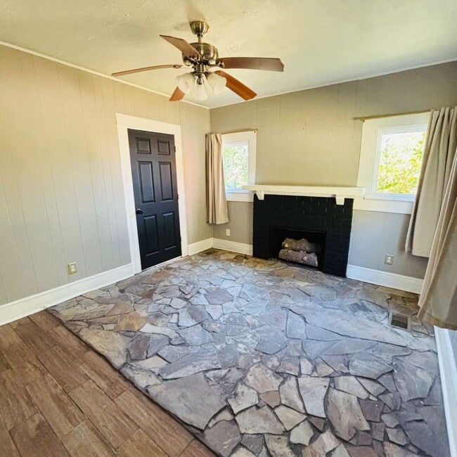 Photo - 17 School Rd