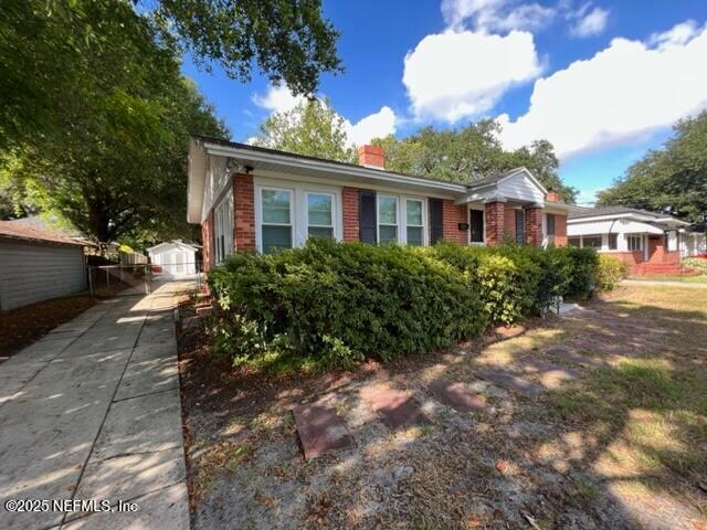 Photo - 2144 Southampton Rd