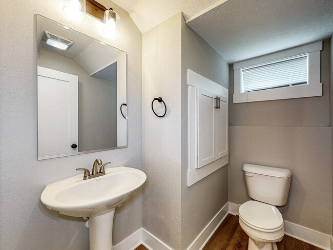 Photo - 317 Washington Ave