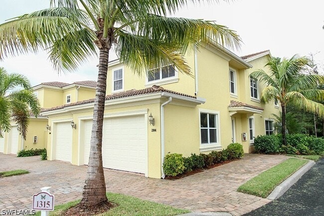Building Photo - 1315 Mariposa Cir Unit 2-204