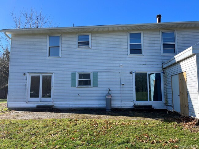 Photo - 310 Browns Rd