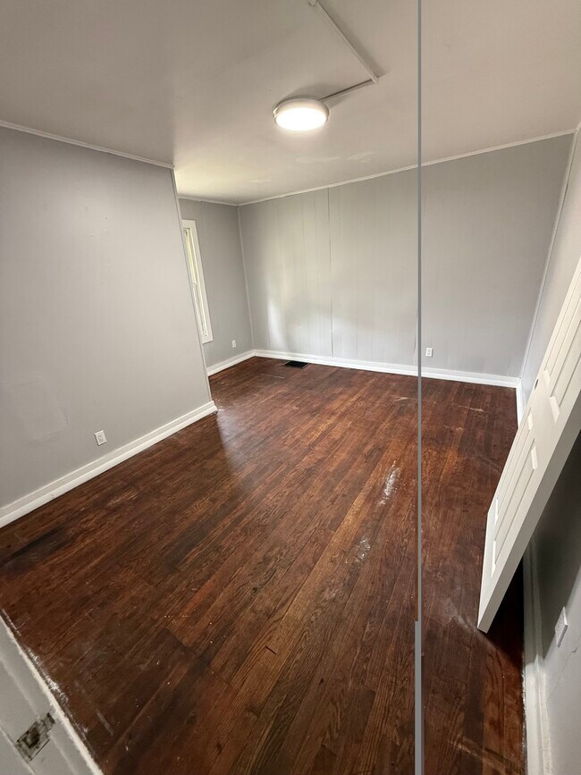 403 Washington Ave Unidad Downstairs Apt 1
