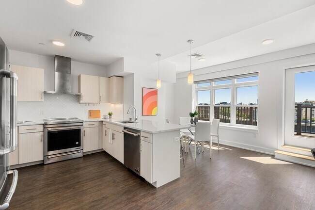 Photo - 24 Penniman Rd Unidad 2