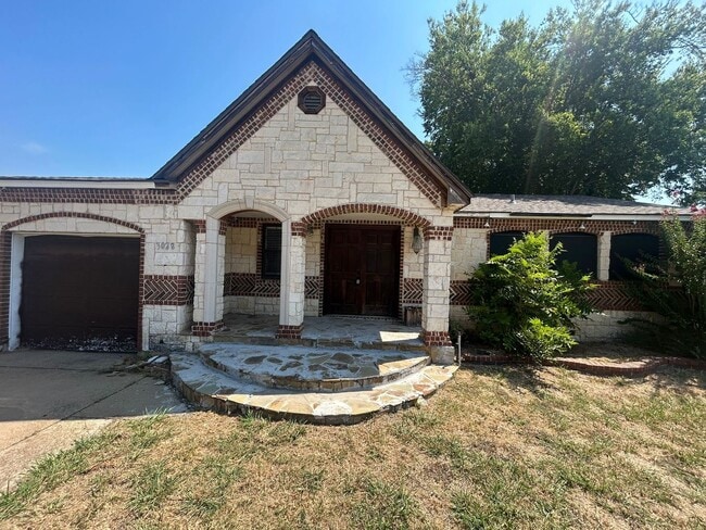 Building Photo - 3028 Altman Dr Rental