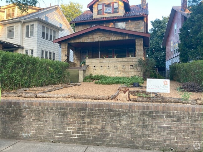 Building Photo - 793 East Blvd Rental