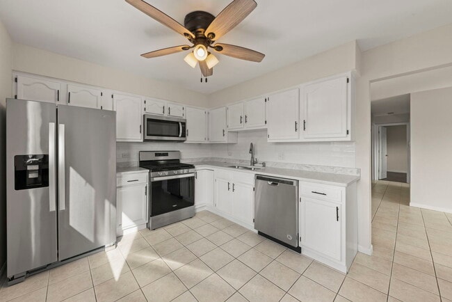 Building Photo - 1577 Jill Ct Unit 201 Rental