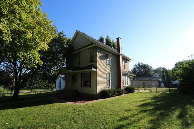 Photo - 4 Bedroom 1 Bath House