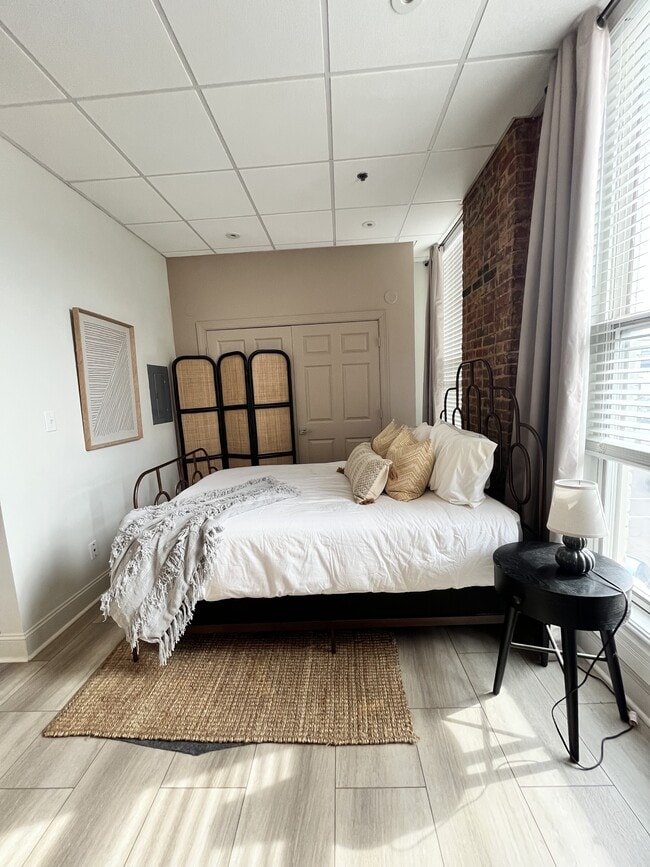 Photo - 201 E Lafayette St