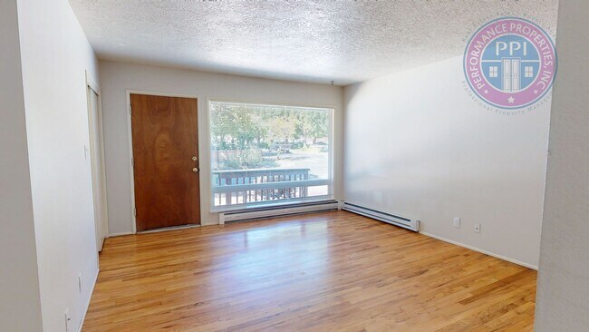 Photo - 3348-3350-3350 SE Taylor St Unit 3350