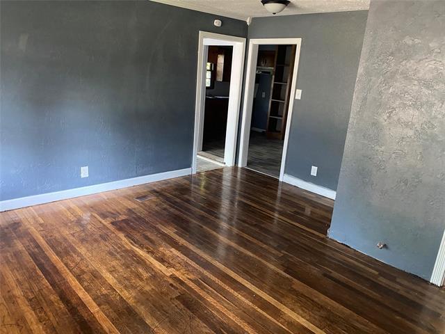 Photo - 503 Melrose St