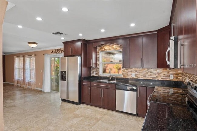 Photo - 1177 Epson Oaks Way