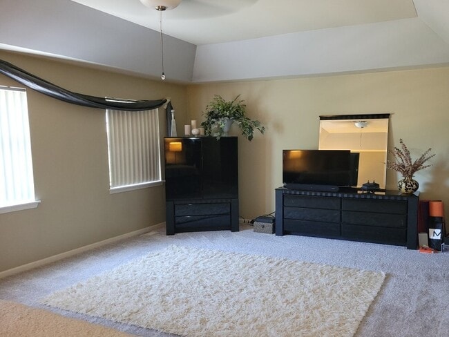 Photo - 741 Regal Ln