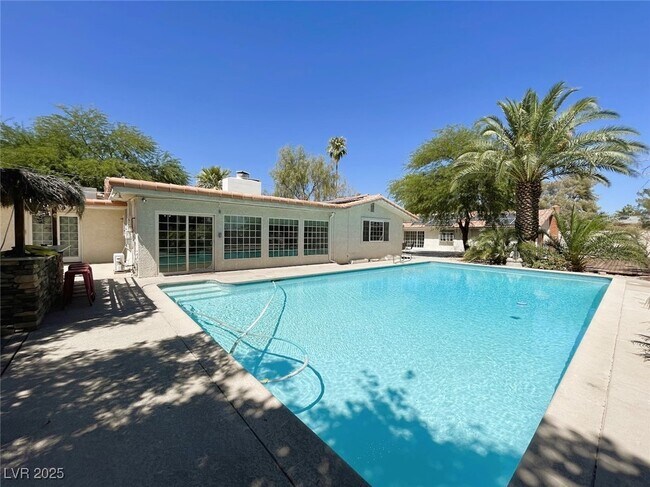 Photo - 5328 S Topaz St House