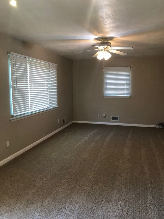 Photo - GORGEOUS HOME IN ARAGONA!