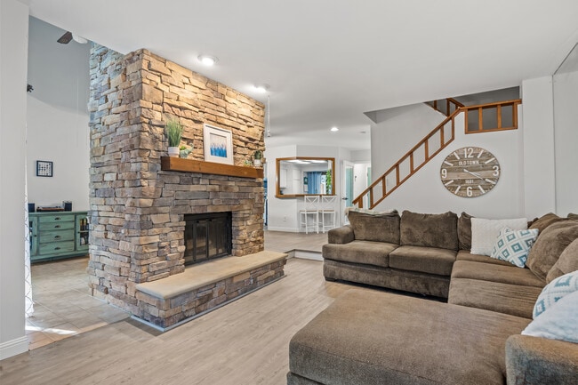 Photo - 4321 Sunscape Ln