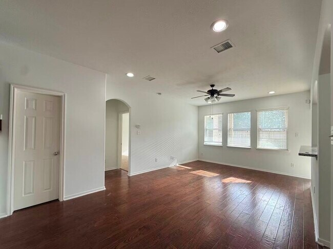 Photo - 2814 Ridgeglen Ln