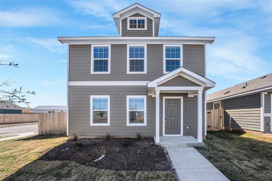 1131 Largemouth Ln