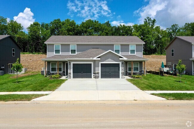 Building Photo - New Townhome in Pleasant Hill, MO~1 Month ...