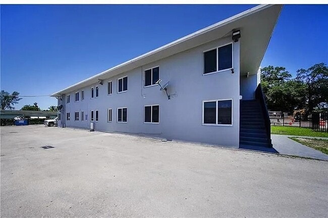 1000 NW 95th Terrace Unit 105