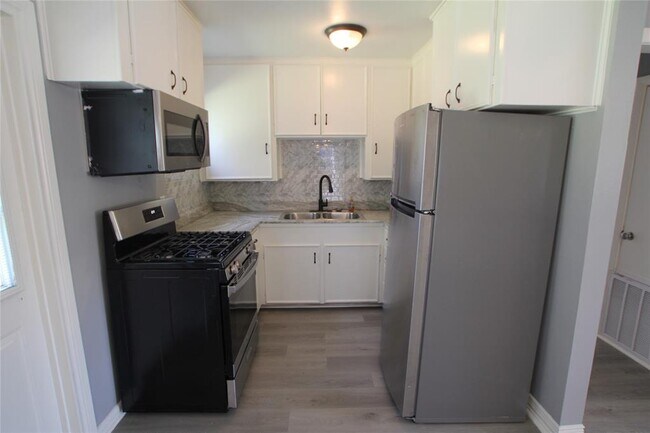 Photo - 1207 Trimm Ave