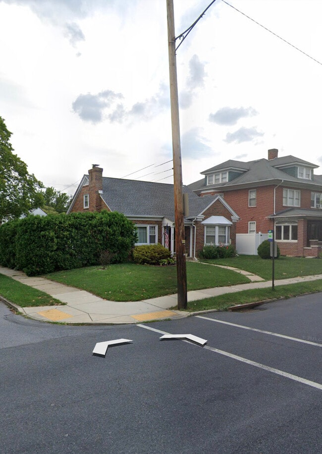 Photo - 2449 W Tilghman St Unit 2nd Floor