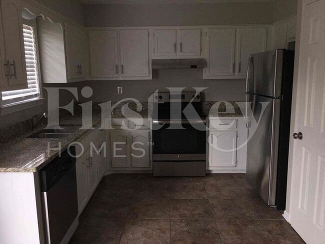 Photo - 4884 Walden Glen St