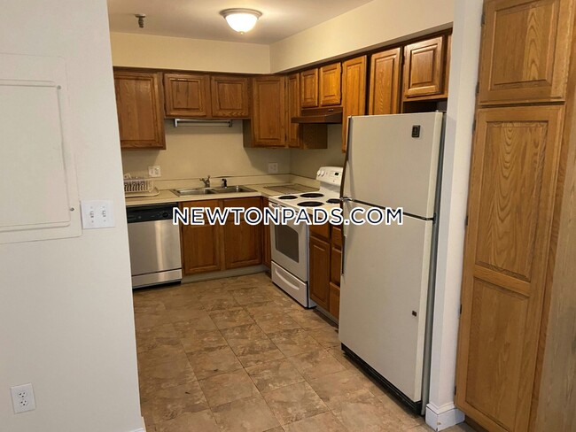 Photo - 1383 Washington St Apartment Unit 3