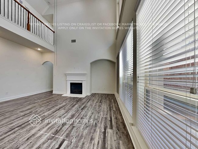 Photo - 2449 Sunderland Ln