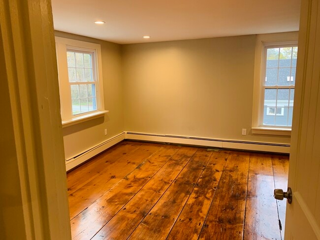 Photo - 2015 Quechee Main St