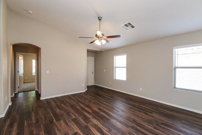 Photo - 32647 N Cherry Creek Rd