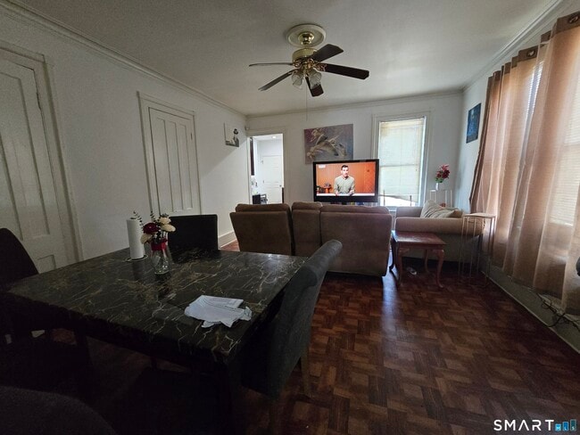 Photo - 102 Hanover St