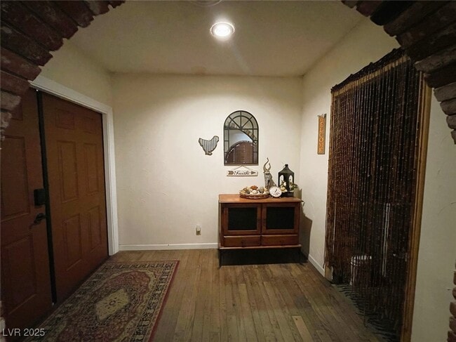 Building Photo - 5328 S Topaz St Rental
