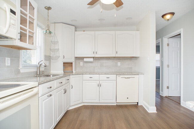 Photo - 1429 Virginia Ave Unit A