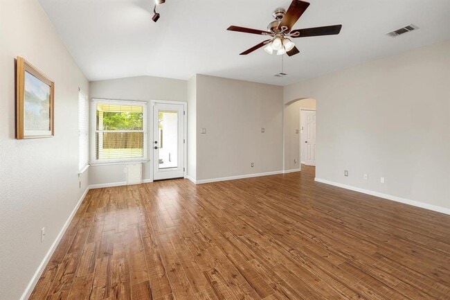 Photo - 606 Horizon Trail