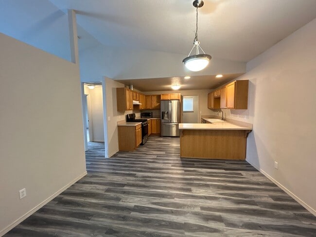 Photo - 3 Bedroom / 2 Bathroom Home in SE Madras