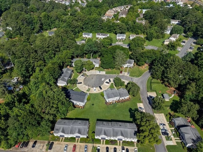 Photo - Whispering Trace Apartments
