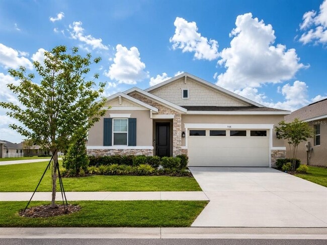 Photo - 708 Griffon Ave