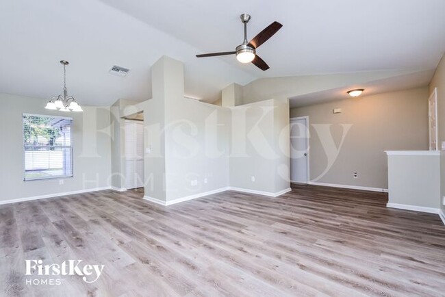 Photo - 3330 SW 27th Ave