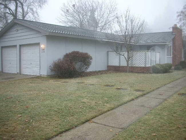 Building Photo - 543 Unit 02