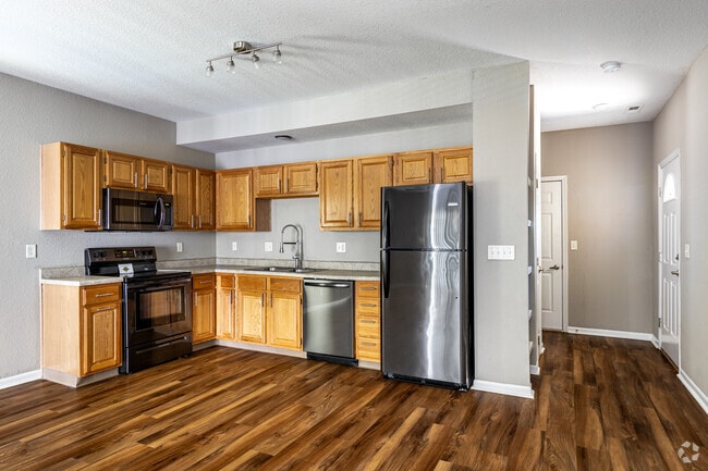 3BR, 2.5BA - 1400SF