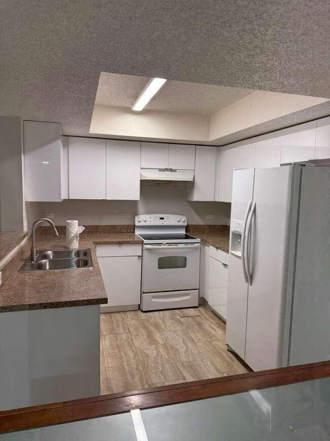 Building Photo - 3610 N 56th Ave Unit 205