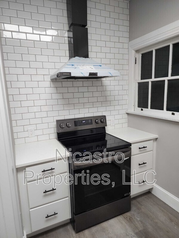 Photo - 226 E 16th Ave