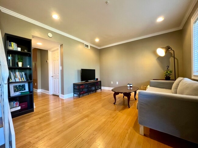 Photo - 131 Rondak Cir SE
