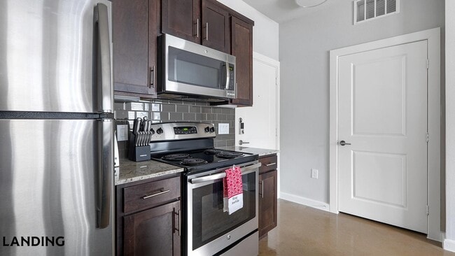 Photo - 4300 Cromwell Dr Unidad 5109