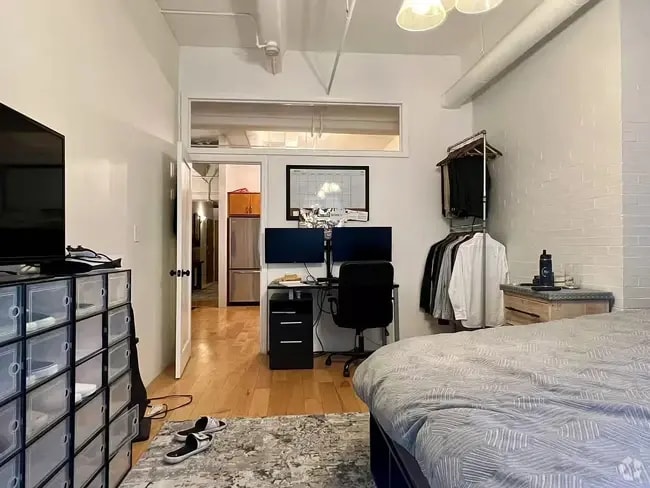 Building Photo - 42 Chauncy St Unit 5C Rental
