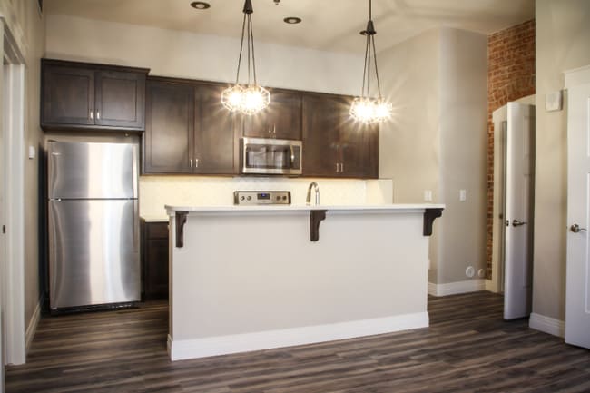 Photo - 218 E 7th St Unit 104